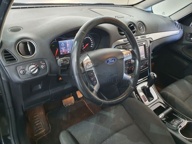 Ford Galaxy · Ano 2011