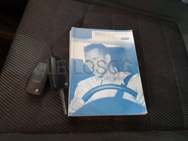 Ford Galaxy · Ano 2011