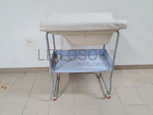 Muda Fraldas e Banheira