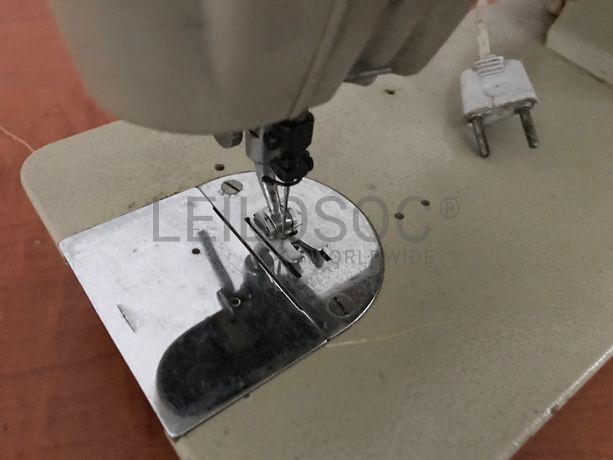 Máquina Costura Refrey