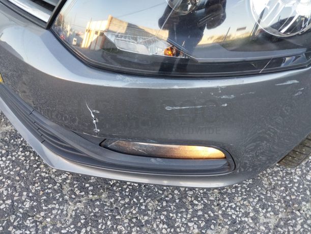 Volkswagen Polo 1.4 TDI · Ano 2014