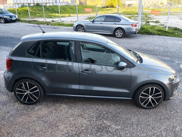 Volkswagen Polo 1.4 TDI · Ano 2014