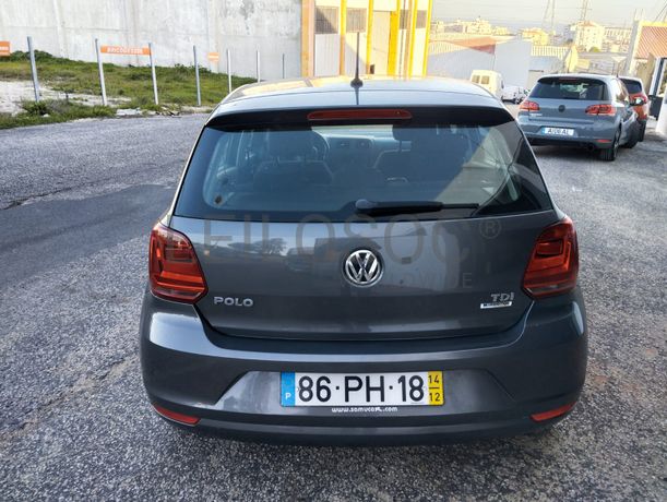 Volkswagen Polo 1.4 TDI · Ano 2014