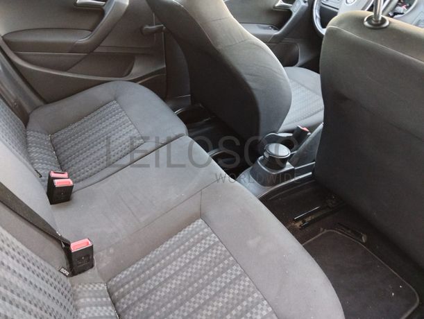 Volkswagen Polo 1.4 TDI · Ano 2014