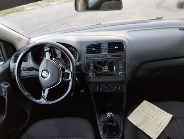 Volkswagen Polo 1.4 TDI · Ano 2014