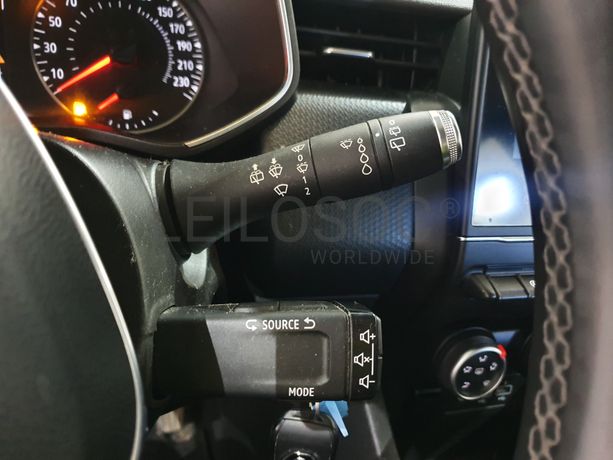 Renault Clio · Ano 2020