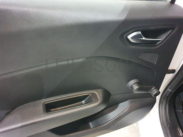 Renault Clio · Ano 2020