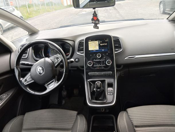 Renault Grand Scénic 1.5 DCI · Ano 2017