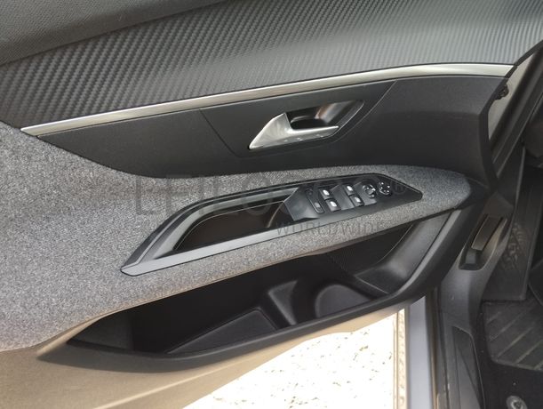 Peugeot 3008 · Ano 2017