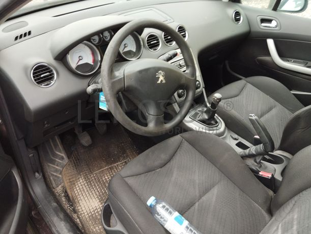 Peugeot 308 · Ano 2011