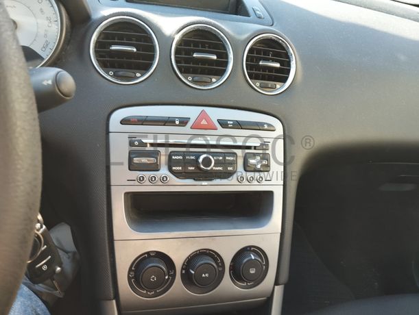 Peugeot 308 · Ano 2011