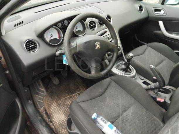 Peugeot 308 · Ano 2011