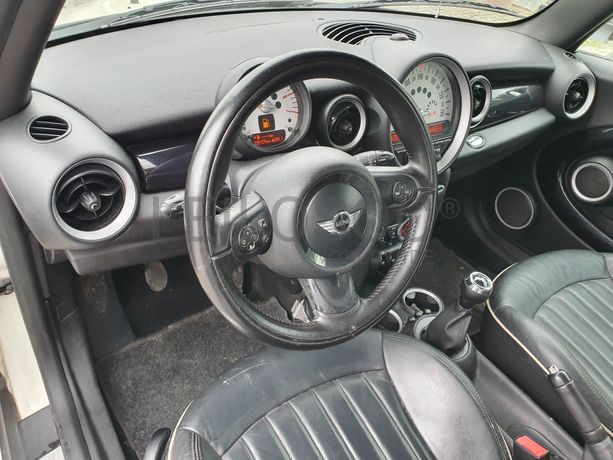 Mini Cooper D · Ano 2010