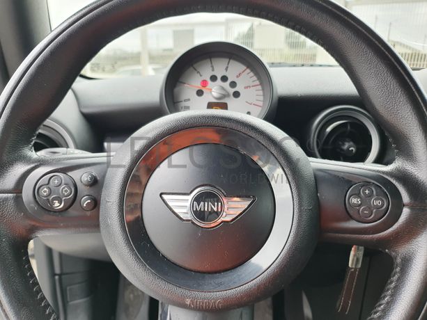 Mini Cooper D · Ano 2010