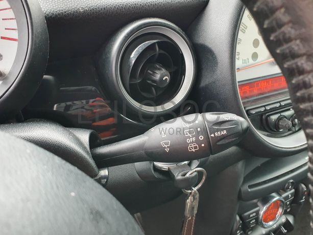 Mini Cooper D · Ano 2010