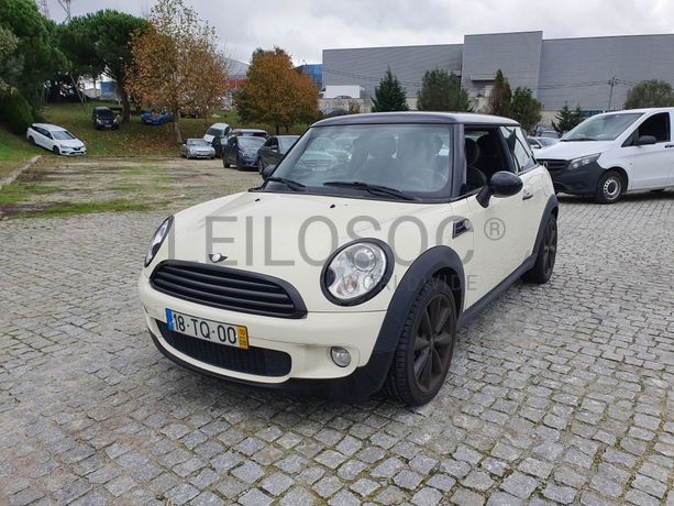 Mini Cooper D · Ano 2010