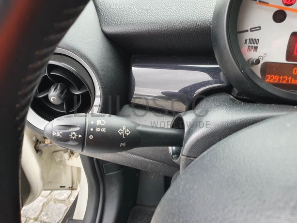 Mini Cooper D · Ano 2010