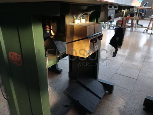 Máquinas de Orlar + Máquina de Braço