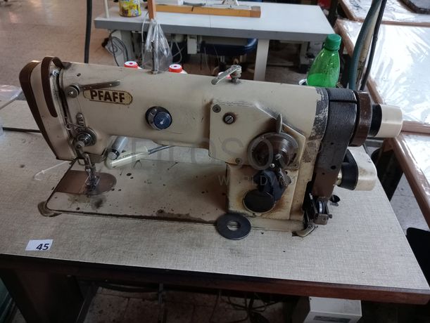 Máquina de Ilhoses · Máquina de Zig-Zag · Máquinas de Coluna Alta · Máquina de Meter Fita