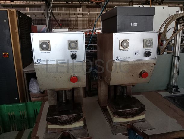 Máquinas de Testeiras Duplas · Mesa de dar cola