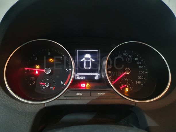 Volkswagen Polo · Ano 2016