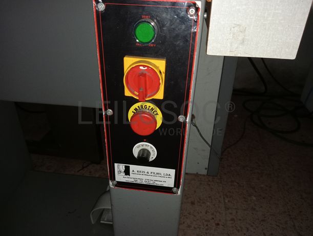 Máquinas de Coluna Alta · Máquina de Coser · Máquinas de Braço · Máquina de Bainha · Máquina de Ilhoses