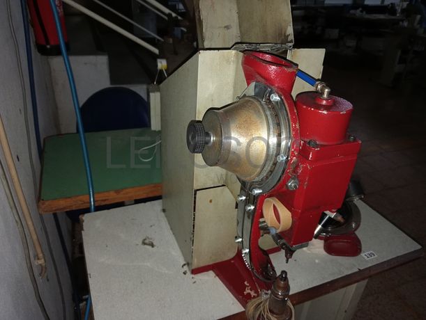 Máquina de Bazar · Máquinas de Ilhoses · Máquina de Meter Fita