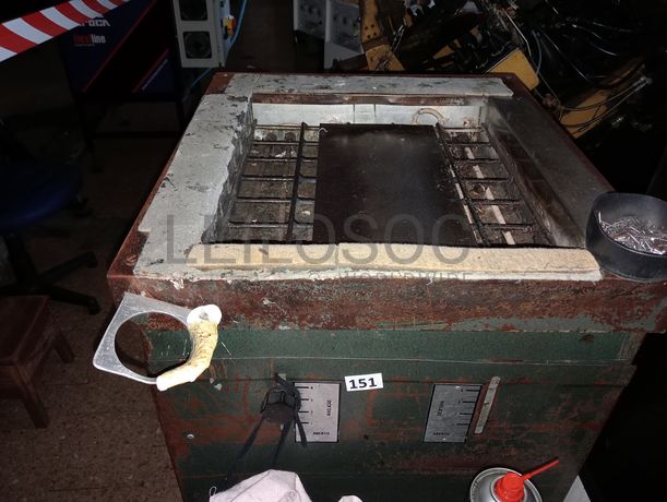 Máquina de Agrafar e Rentear · Máquina de Fechar Calcanheiras · Reativador