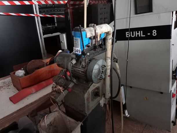 Máquina de Agrafar e Rentear · Máquina de Fechar Calcanheiras · Reativador