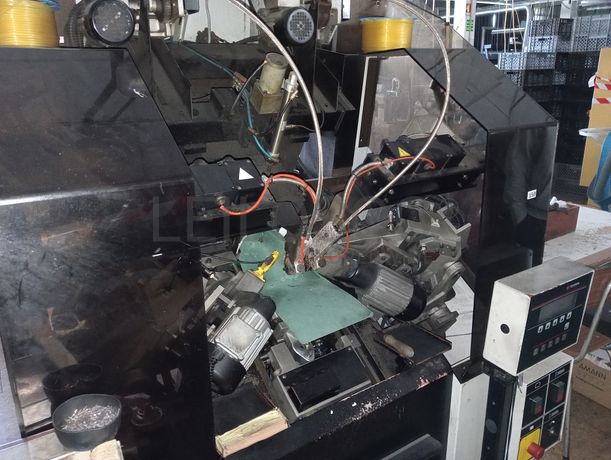 Máquina de Agrafar e Rentear · Máquina de Fechar Calcanheiras · Reativador