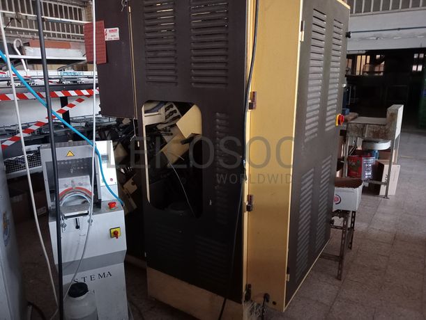 Máquina de Montar Bicos · Máquina de Agrafar · Máquina de Retelhar · Bancada de apoio