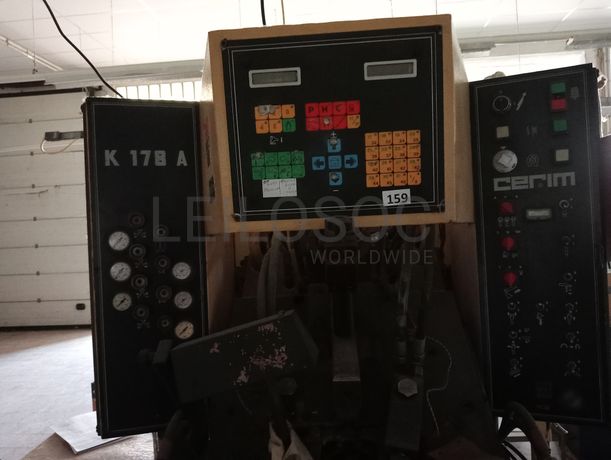 Máquina de Montar Bicos · Máquina de Agrafar · Máquina de Retelhar · Bancada de apoio