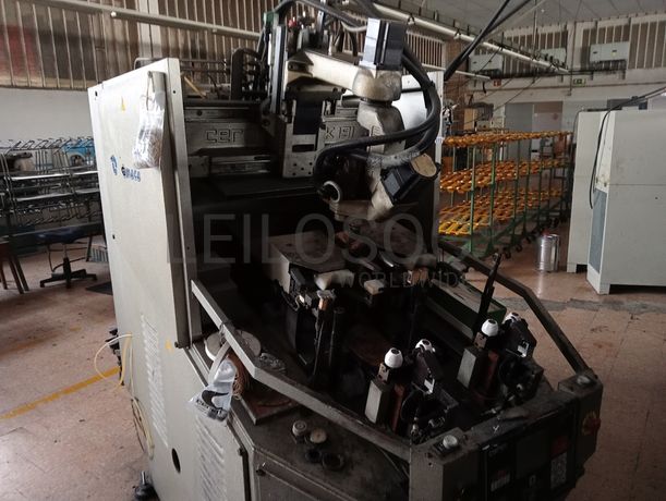 Máquina de Dar Cola