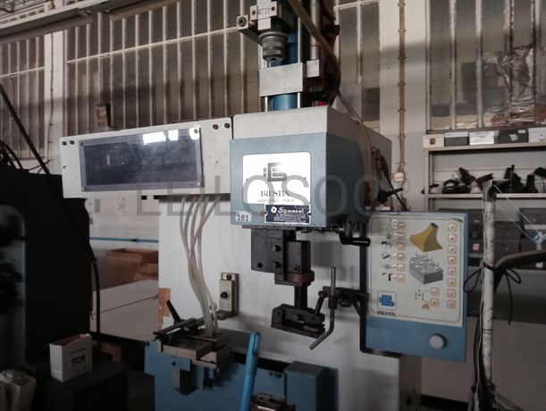 Máquinas de Pregar Saltos · Máquina de Coser Solas