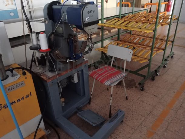 Máquinas de Pregar Saltos · Máquina de Coser Solas