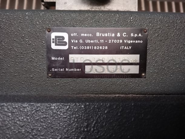 Máquinas de Pregar Saltos · Máquina de Coser Solas