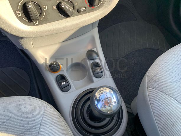 Citroën C3 · Ano 2003