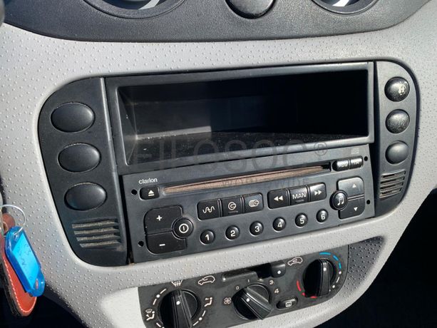 Citroën C3 · Ano 2003