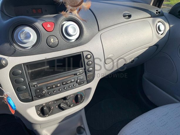 Citroën C3 · Ano 2003