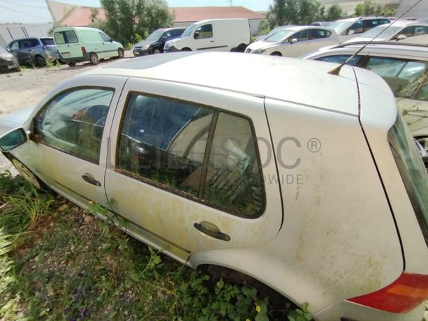 Volkswagen Golf · Ano 1998