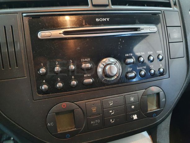 Ford Focus C-Max · Ano 2004