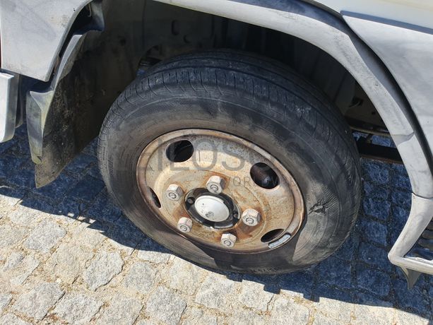 Mitsubishi Canter · Ano 2004