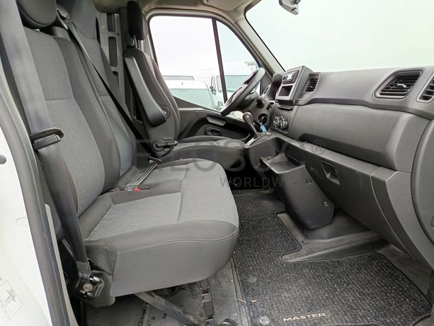 Renault Master · Ano 2021