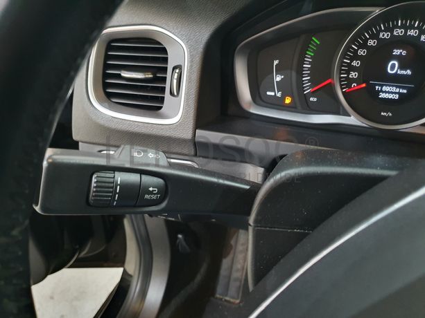 Volvo V60 · Ano 2013