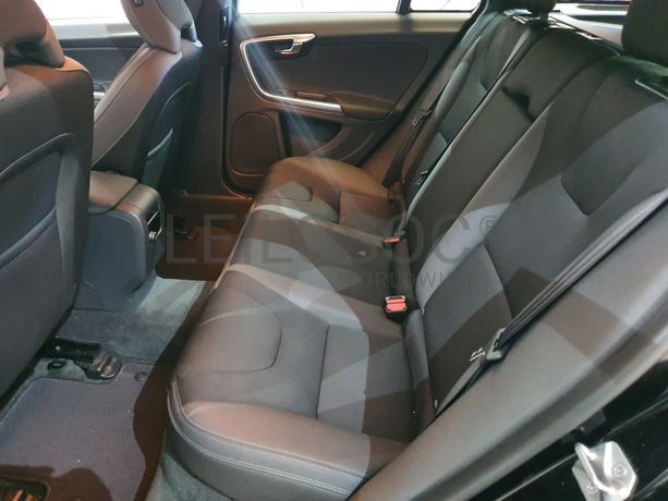 Volvo V60 · Ano 2013