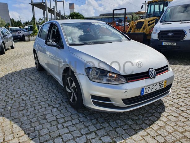 Volkswagen Golf · Ano 2009