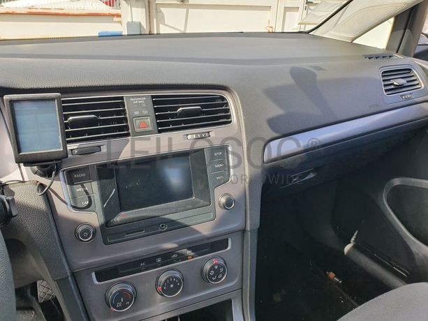 Volkswagen Golf · Ano 2009