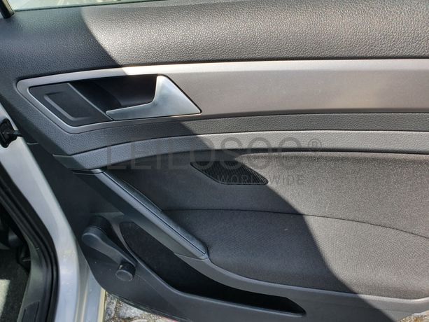 Volkswagen Golf · Ano 2009