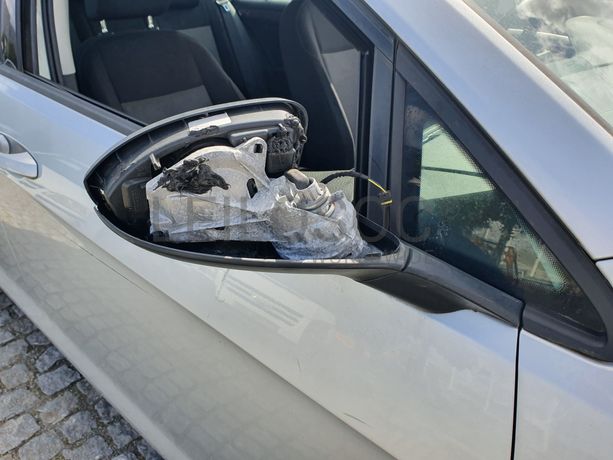 Volkswagen Golf · Ano 2009