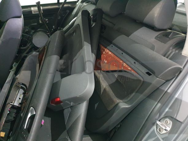 Volkswagen Golf · Ano 2006